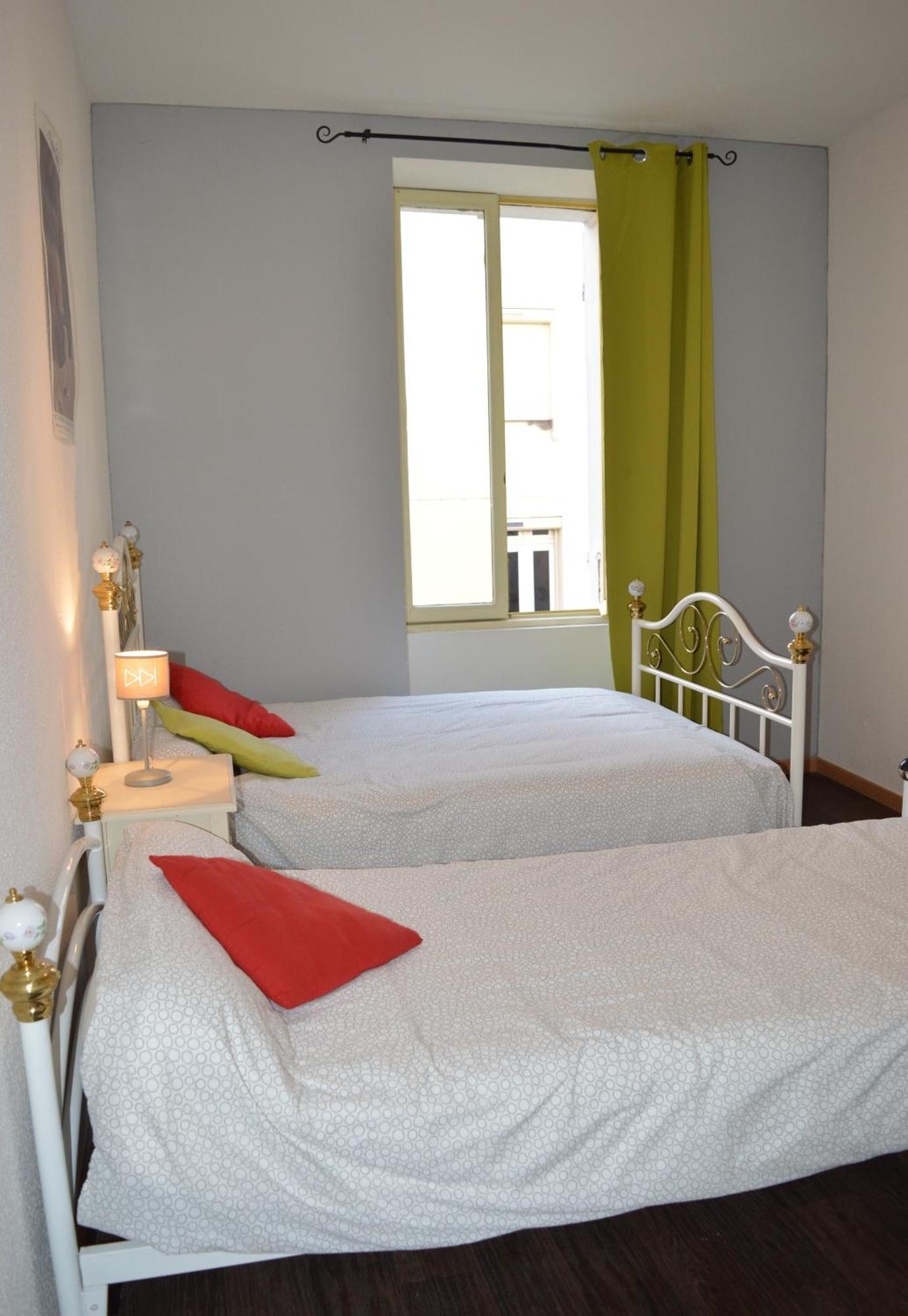 Residence Du Rhone Et Des Thermes เนรีส์เลส์แบงส์ ภายนอก รูปภาพ